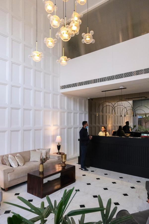 The Wallflower Hotel Kota  Bagian luar foto