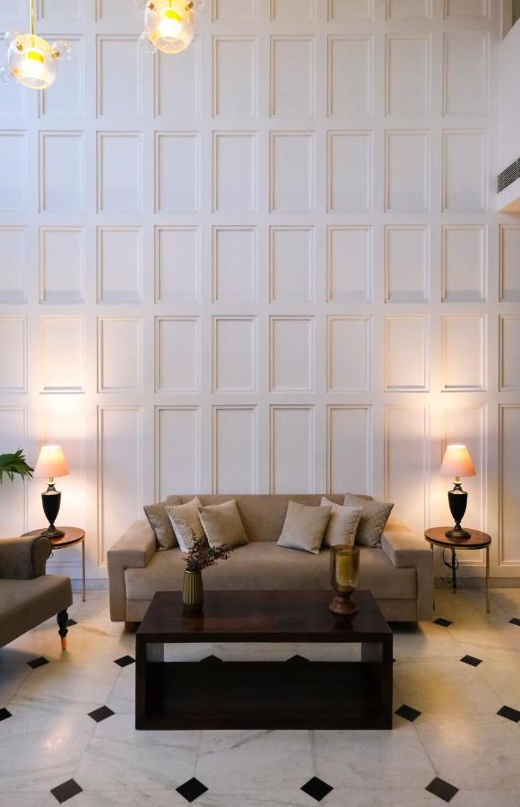 The Wallflower Hotel Kota  Bagian luar foto