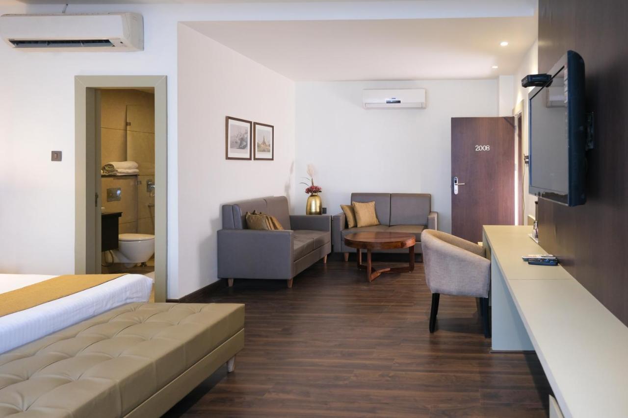 The Wallflower Hotel Kota  Bagian luar foto
