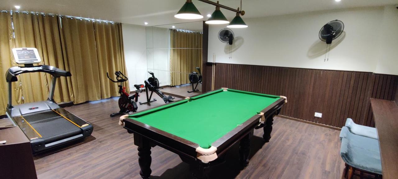 The Wallflower Hotel Kota  Bagian luar foto